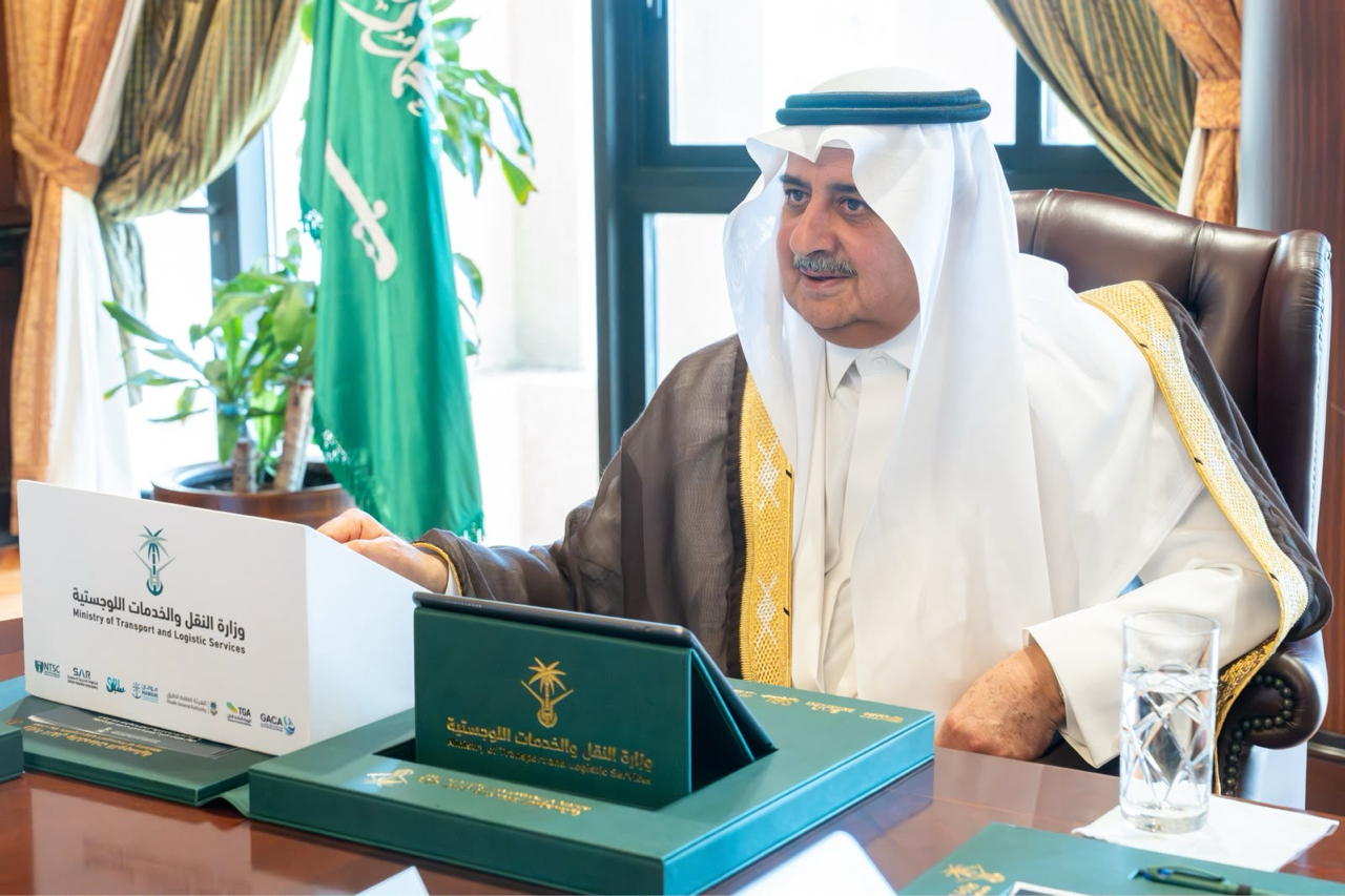 Governor of Tabuk Region Prince Fahd bin Sultan bin Abdulaziz inaugurated three vital road projects in the region at a total cost of SAR176 million.